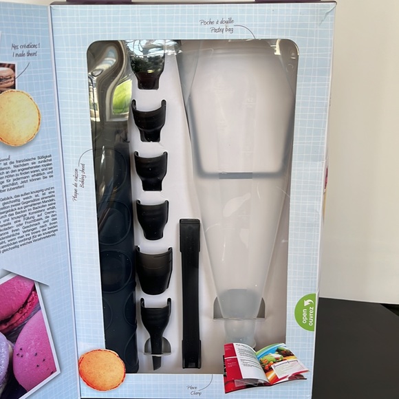 Mastrad Paris Macaron Kit - Picture 8 of 16